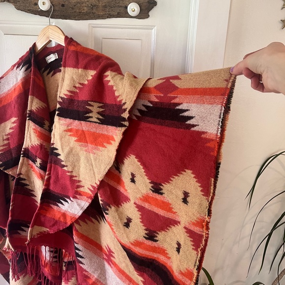 Free People Poncho - Picture 3 of 4